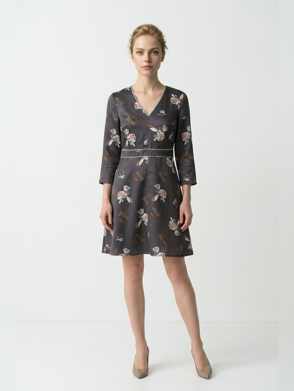 Banana Republic satiny dress